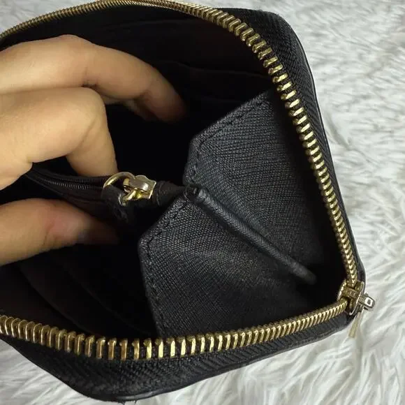 Michael Kors Black Zip Around Wallet - Picture 7 of 9